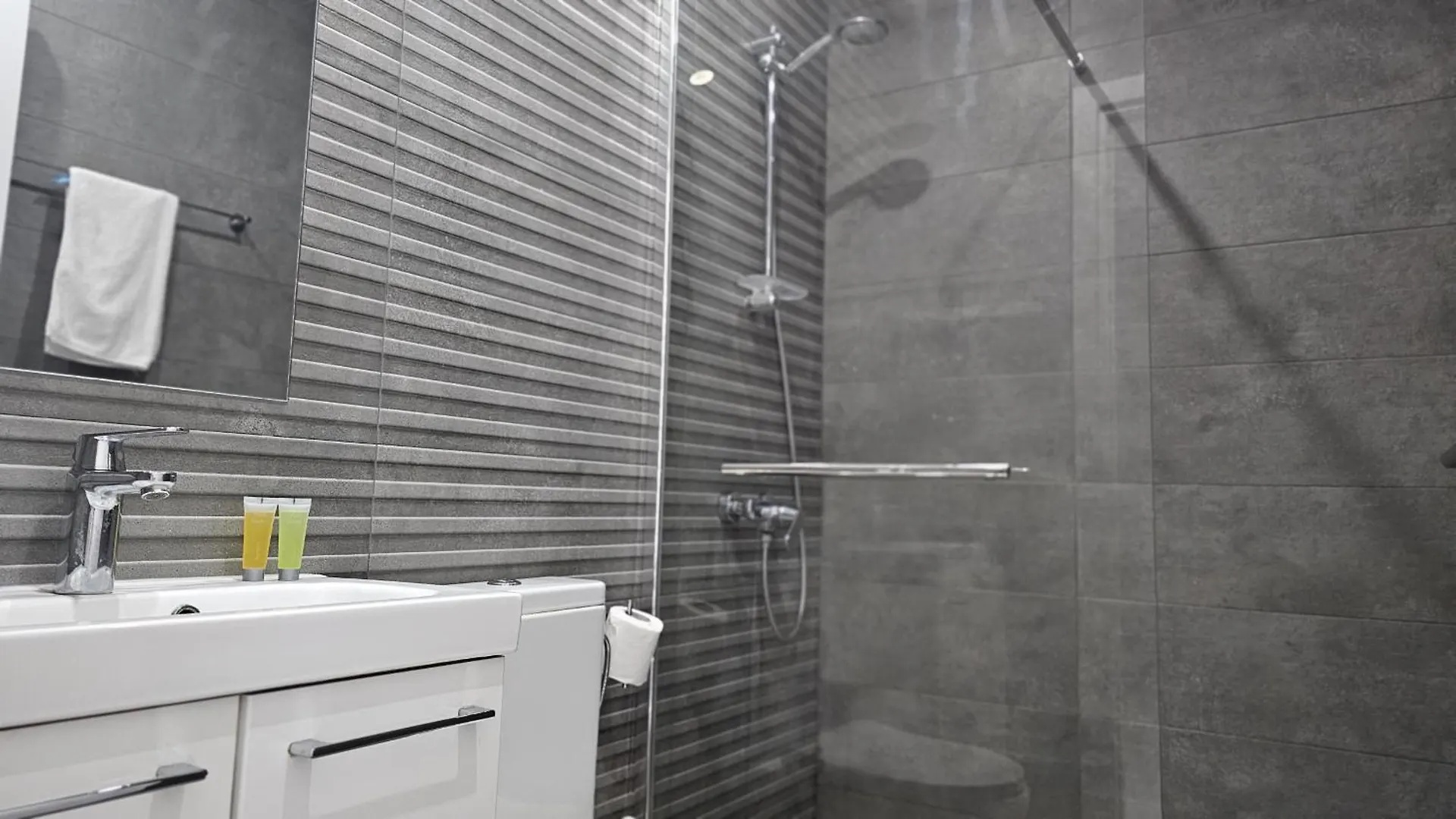 Stay Treasure Apartment Larnaca Cyprus